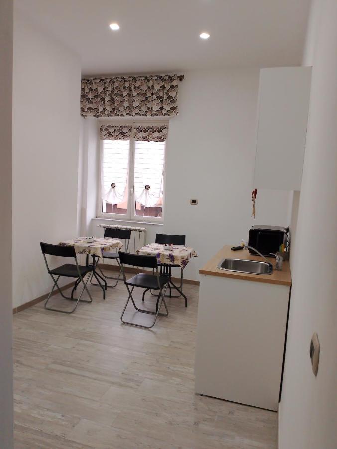 نابولي B&B Airport Serenity Suites المظهر الخارجي الصورة